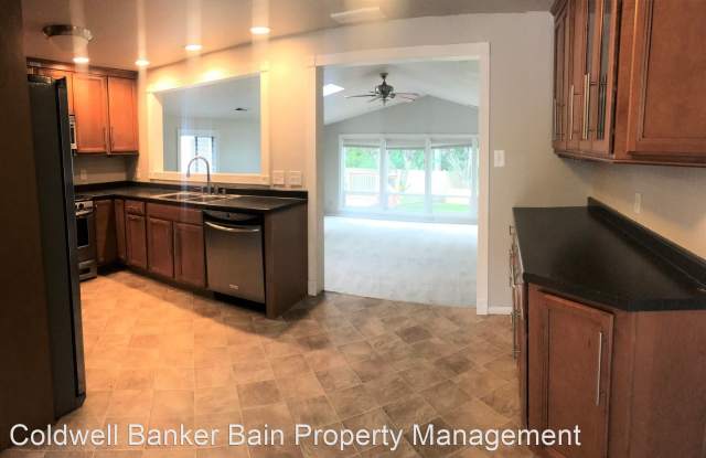 4814 Dogwood Drive Gallery 4