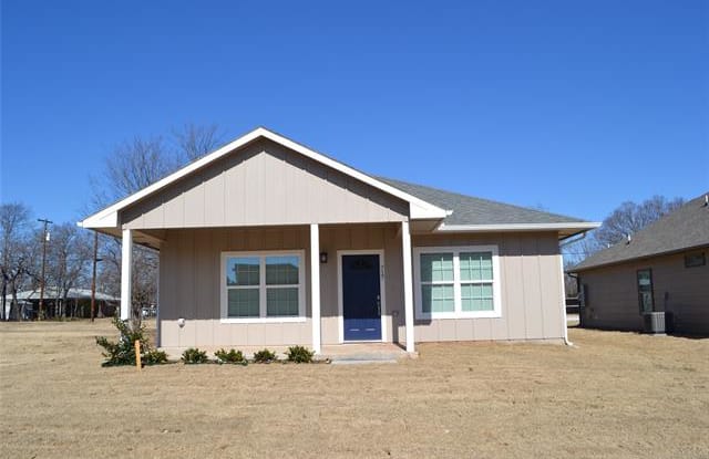 717 W Morton St - 717 West Morton Street, Denison, TX 75020