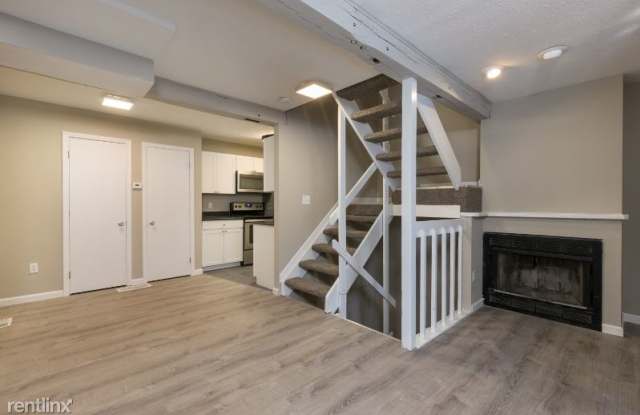 93 W 9th Ave - 93 West Ninth Avenue, Columbus, OH 43201