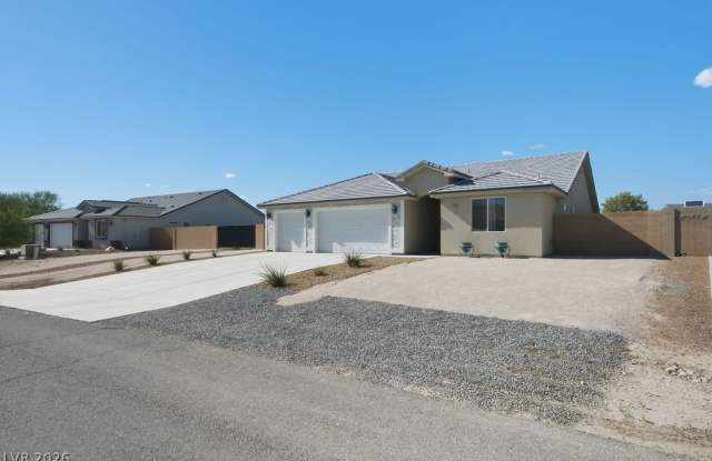 4930 E Ridgewood Drive Gallery 4