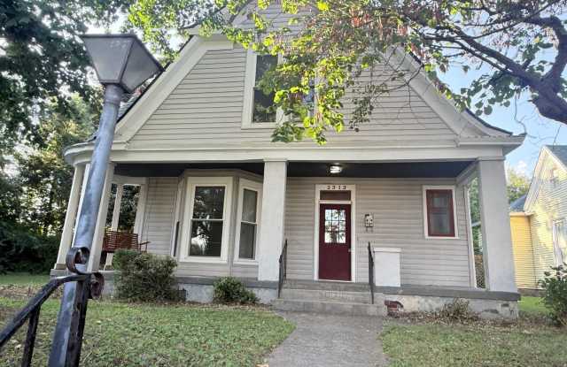 Spacious 4 bed / 1.5 bath home Gallery 1