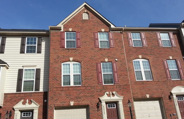 22852 Yellow Oak Terrace - 22852 Yellow Oak Ter, Oak Grove, VA 20166