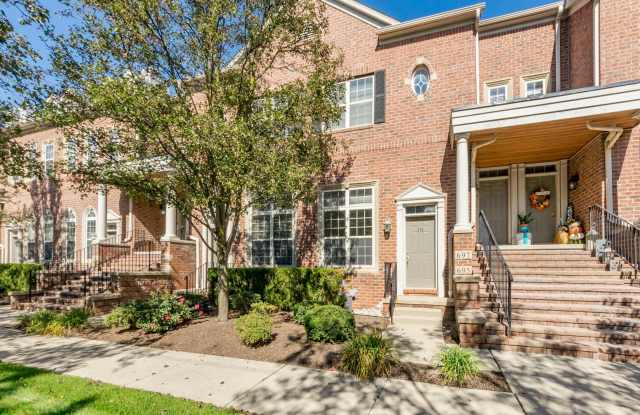 695 River Park Village Boulevard photos photos