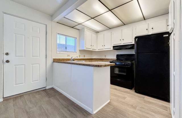 40215 Harris Lane Gallery 3