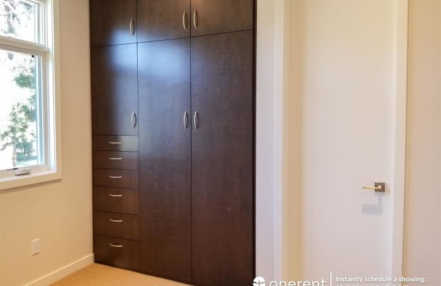 4201 SW Donald St - 4201 Southwest Donald Street, Seattle, WA 98116
