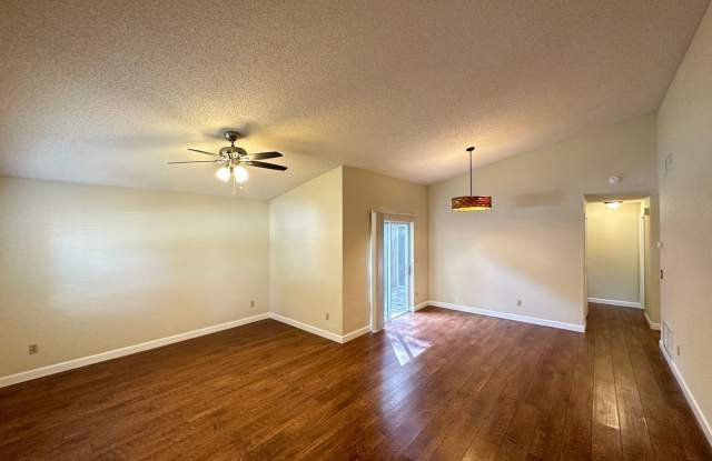 1437 Auburn Green Loop Gallery 3