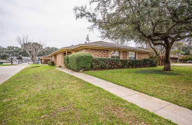 1303 Cordell Street - 1303 Cordell St, Denton, TX 76201