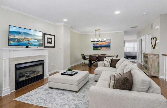 273 ROSLYN CT photos photos