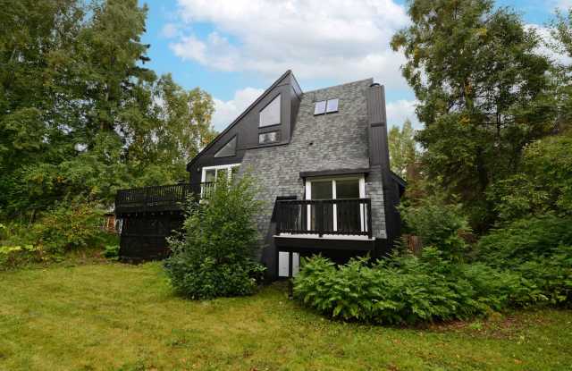 10890 Walnut Circle - 10890 Walnut Circle, Anchorage, AK 99516