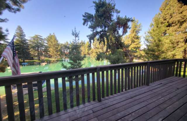 4147 Pinewood Lake - House with Office Gallery 4