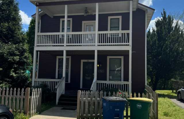 APPLICATION SPECIAL! Awesome Townhome On Barber St.! ***ONE CURRENT TENANT LOOKING TO STAY** photos photos