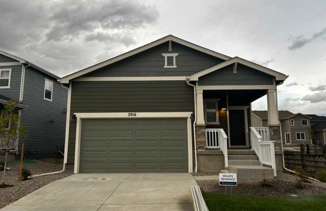 Spacious and Updated 3 Bedroom Home with Attached Garage in Longmont Available for June! photos photos