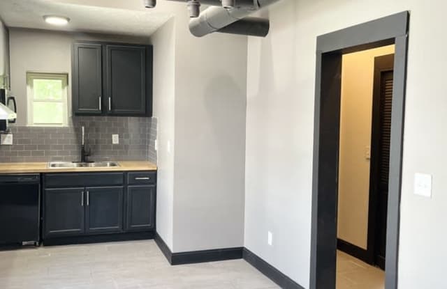 2832 Stanton Ave photos photos