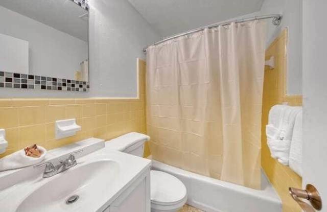 305 Barracuda Avenue unit: 2 Gallery 4