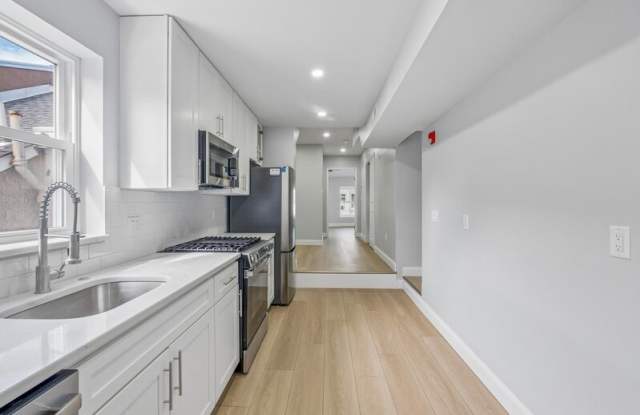 617 South 8th Street - 3 Gallery 3