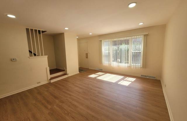 8950 SKOKIE Boulevard Gallery 3