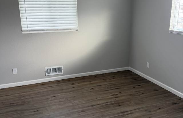 7401 Yosemite Boulevard Gallery 2