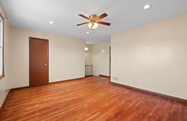 387 CATOR AVE Gallery 4