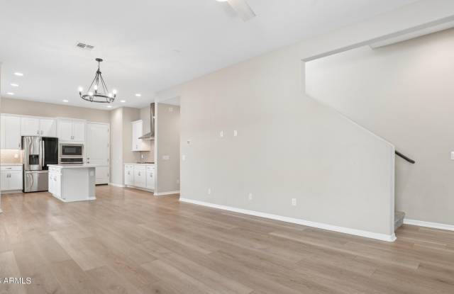 25217 N 21ST Avenue Gallery 2