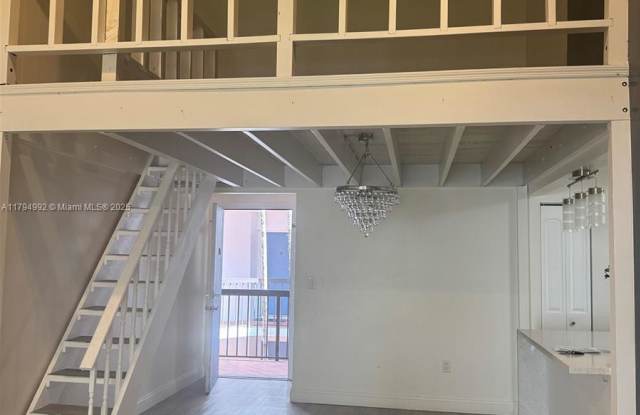 9419 Fontainebleau Boulevard photos photos