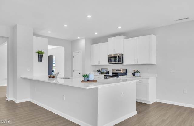 15 Bristow Court Gallery 2