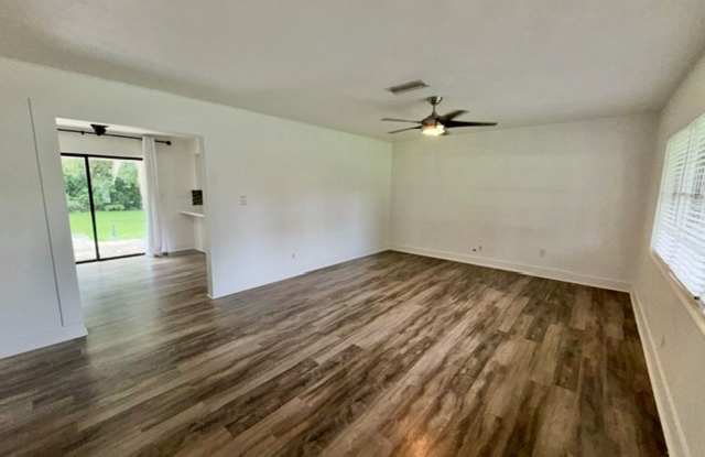 Sanford - 3 Bedroom, 2 Bathroom - $2095.00 Gallery 4