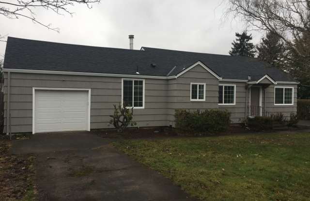 Aloha home with a cottage feel Gallery 3