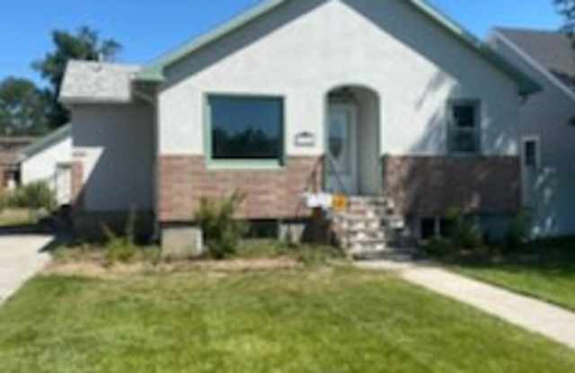 731 Ave E, - 731 photos photos