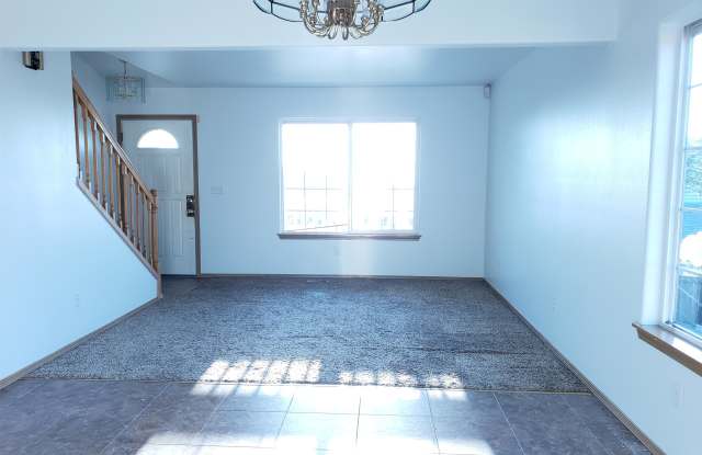 8329 77th Avenue N.E. Gallery 3