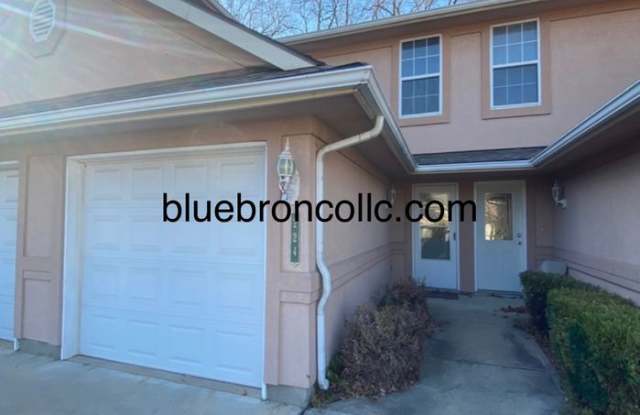 Great price for this spacious updated 2 bed 2.5 bath home photos photos