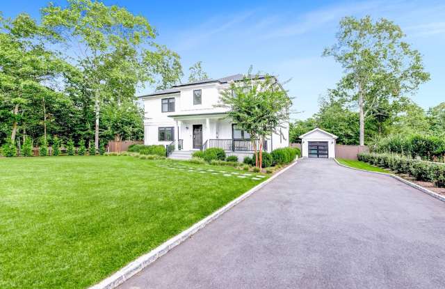 7 Old Sag Harbor Road Gallery 1