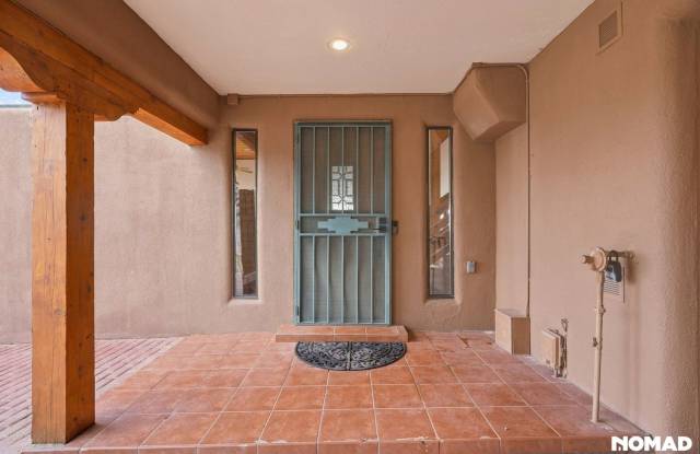Executive Home in Soledad Canyon with Unparalleled Views Gallery 4
