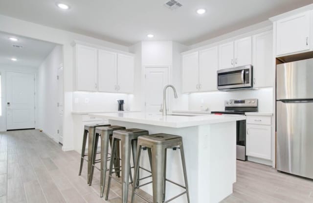 15135 W Sherman St photos photos