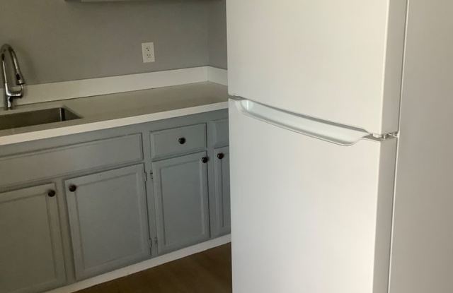 2 Bedroom, 1 Bath Upstairs Unit in Richmond – Available Now! Gallery 3