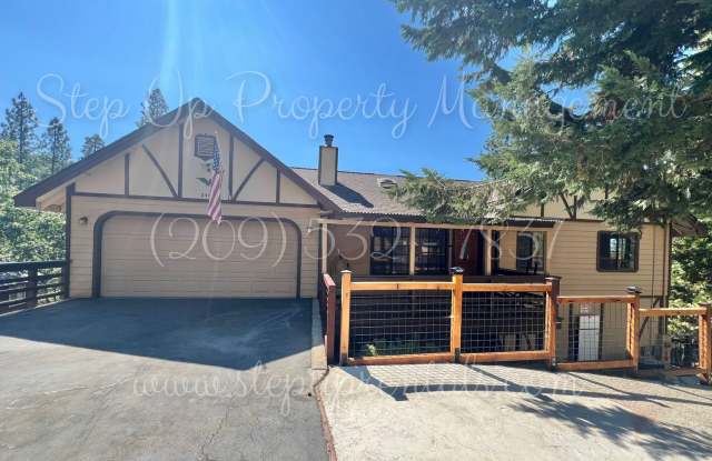 Cedar Ridge 3BR/3BA – Modern Luxury in a Forest Retreat with Solar  RV Parking photos photos
