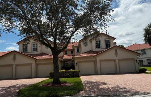 16570 Crownsbury Way unit: 102 photos photos