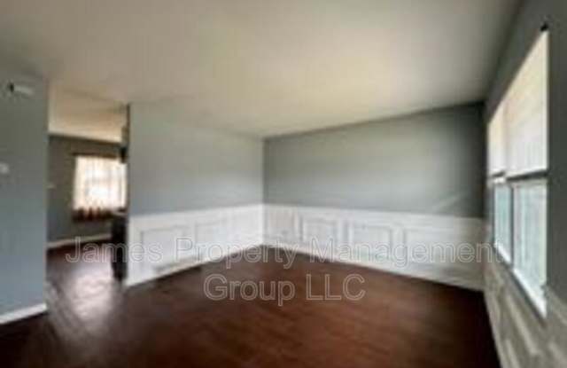 22050 East Churchill Drive Gallery 3