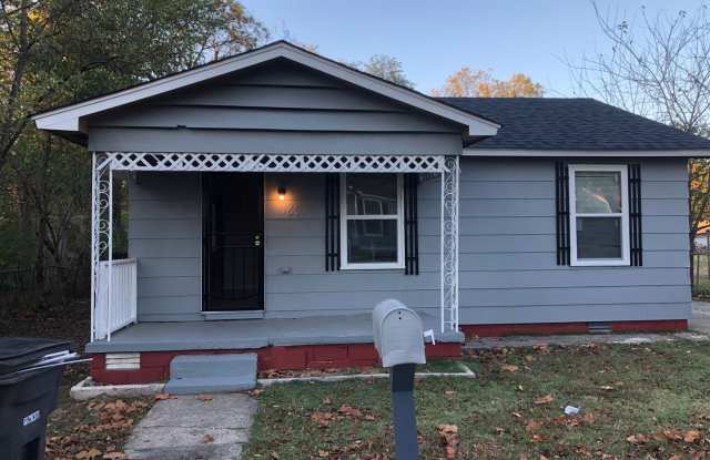 3 Bedroom home central air and heat - 160 Roosevelt Road, Jacksonville, AR 72076
