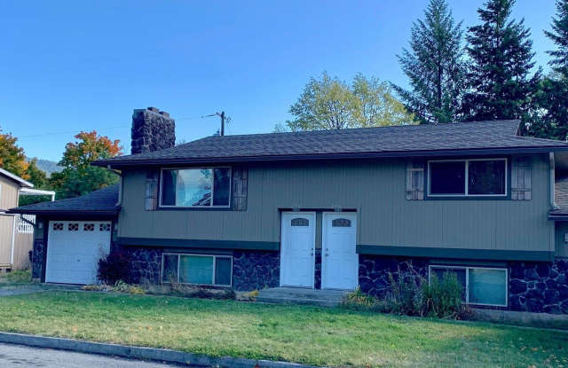 2710 N 10th St - 2710 North 10th Street, Coeur d'Alene, ID 83815