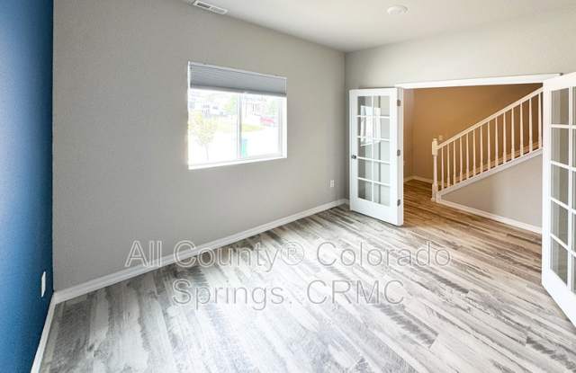 5975 Mumford Drive Gallery 4
