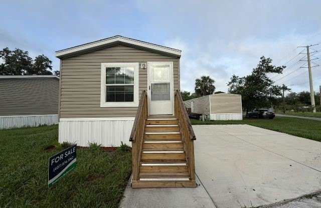 1668 Coldwell St photos photos