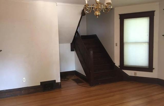 1429 11th Avenue - 1 Gallery 3