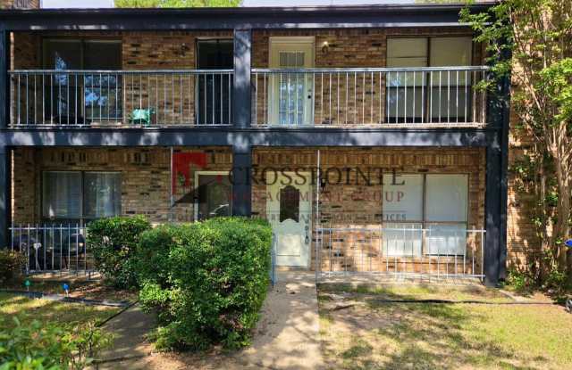 Spacious 3 Bedroom, 2.5 Bathroom Two-Story Townhome in Longview, TX! Gallery 1