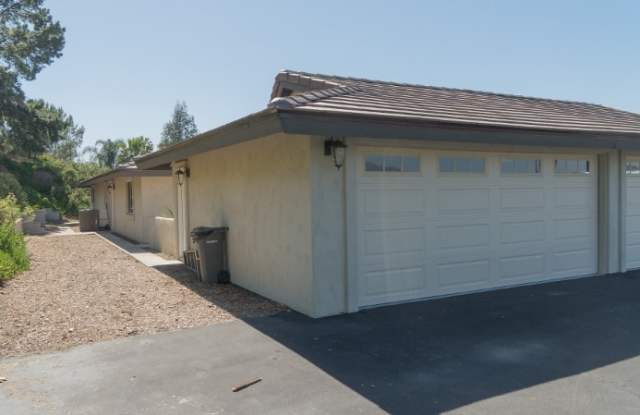 6633 W Lilac Rd Gallery 2