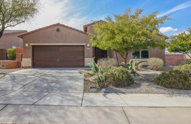Madera Highlands 3 Bed 2 Bath Single Family Home w/ Mountain Views - 1234 East Lower Mine Lane, Sahuarita, AZ 85629