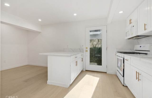 3926 Acacia Street photos photos