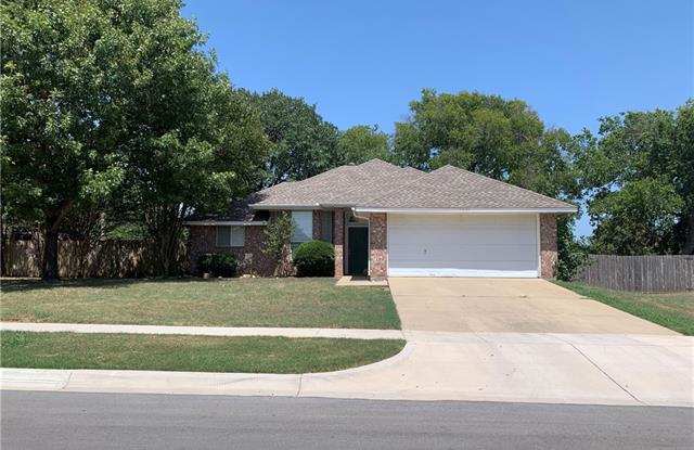 2605 Whispering Oaks Gallery 3