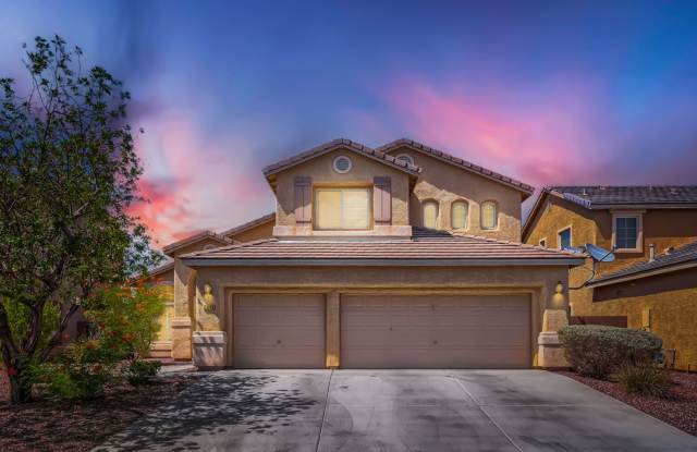 Spacious 4-Bedroom Home with 3-Car Garage & Mountain Views photos photos Spacious 4-Bedroom Home with 3-Car Garage & Mountain Views photos photos