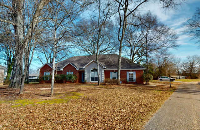 Wonderful 4 bedroom, 3 bath home in Grand Oaks Millbrook photos photos