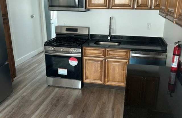 416 Oak Hill Avenue - 2F Gallery 4